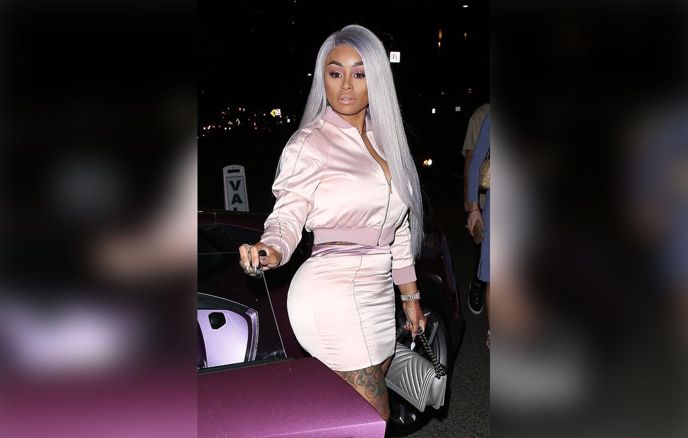 //Blac Chyna Plastic Surgery Nipples Butt Boob Implants