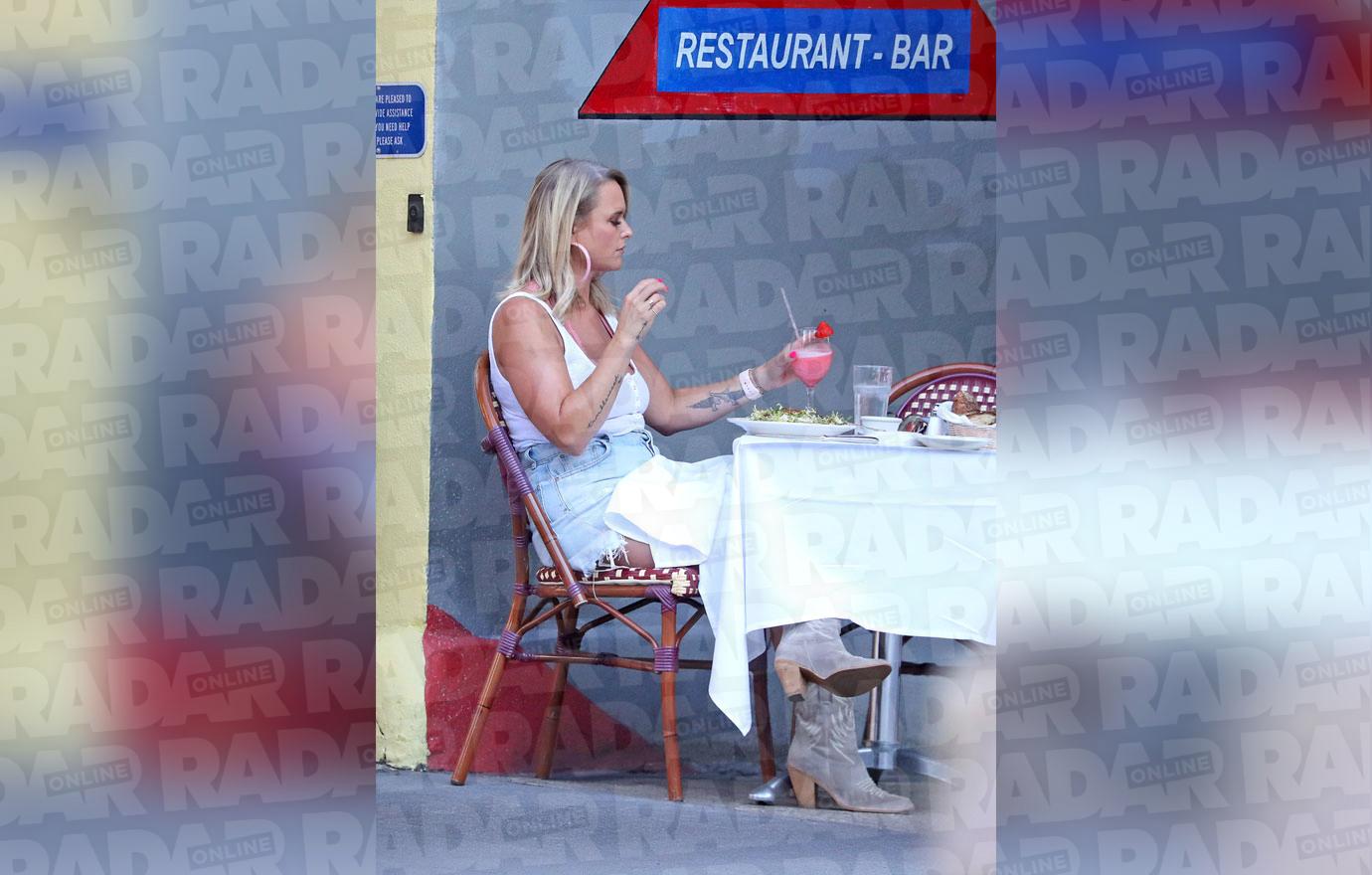 Miranda Lambert Caught Drinking Alone Without New Hubby