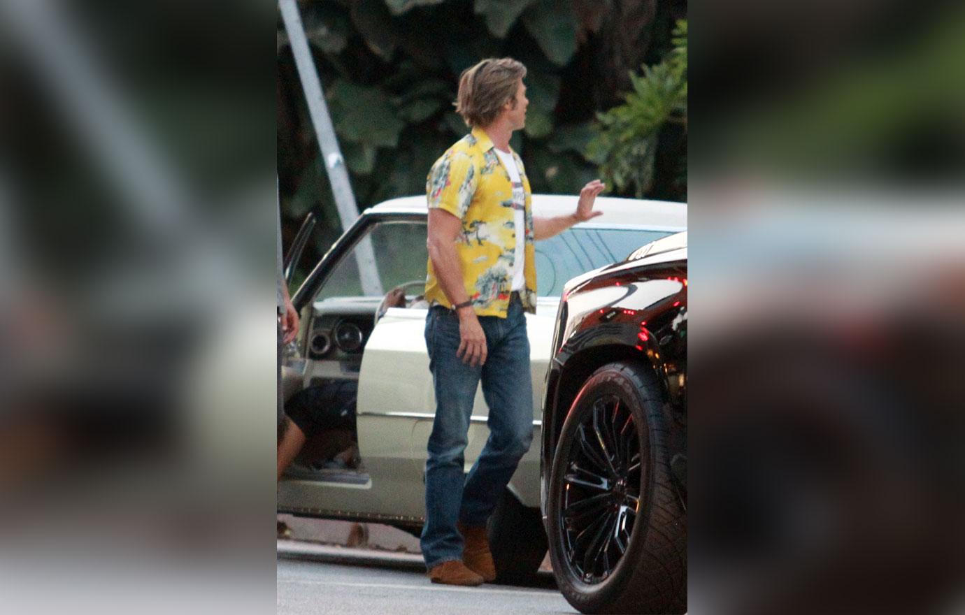 Brad Pitt Films Tarantino Movie With Leonardo DiCaprio