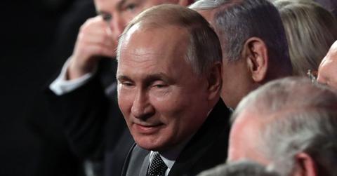 Russia Accused Of Faking Footage Of Vladimir Putin At Easter Service