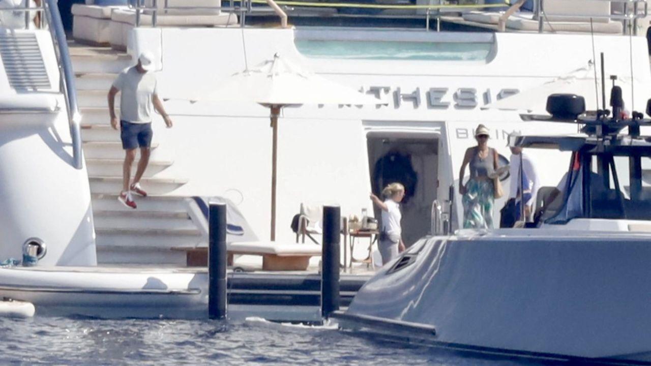 Photo of Tom Brady and mystery woman