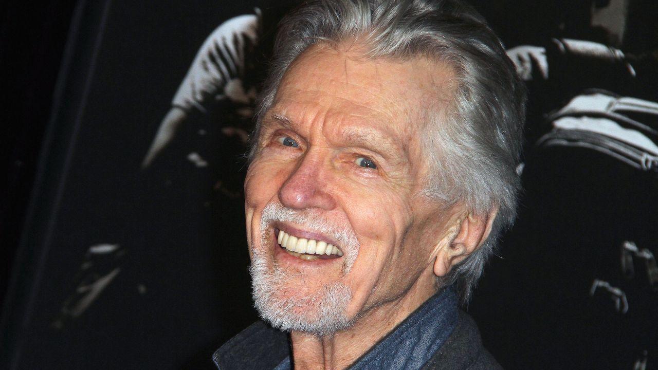 Photo of Tom Skerritt