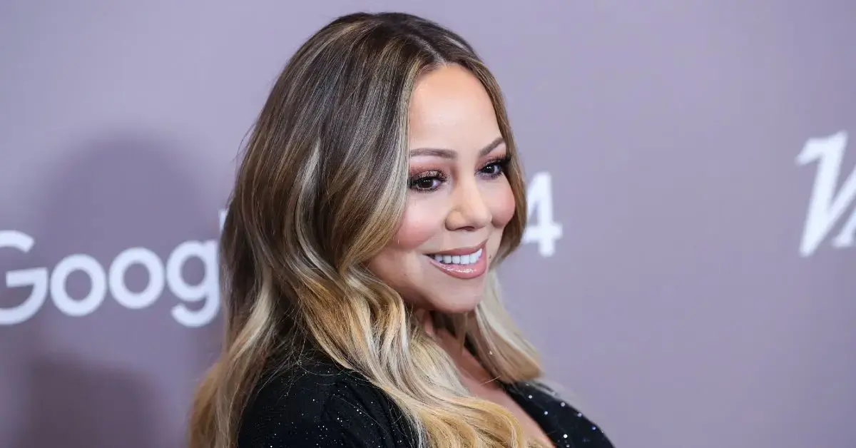 Braless Mariah Carey's boobs look fit to pop
