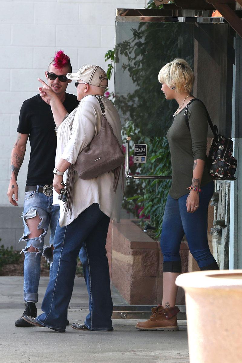 Paris Jackson Mom Debbie Rowe Cancer Reunited Pics