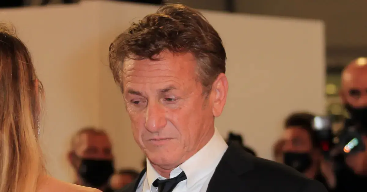 sean penn sean hannity rages ukraine aid hundreds of millions