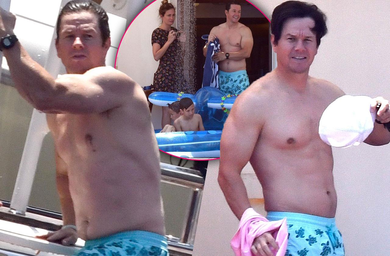 //Mark wahlberg shirtless family vacation pp