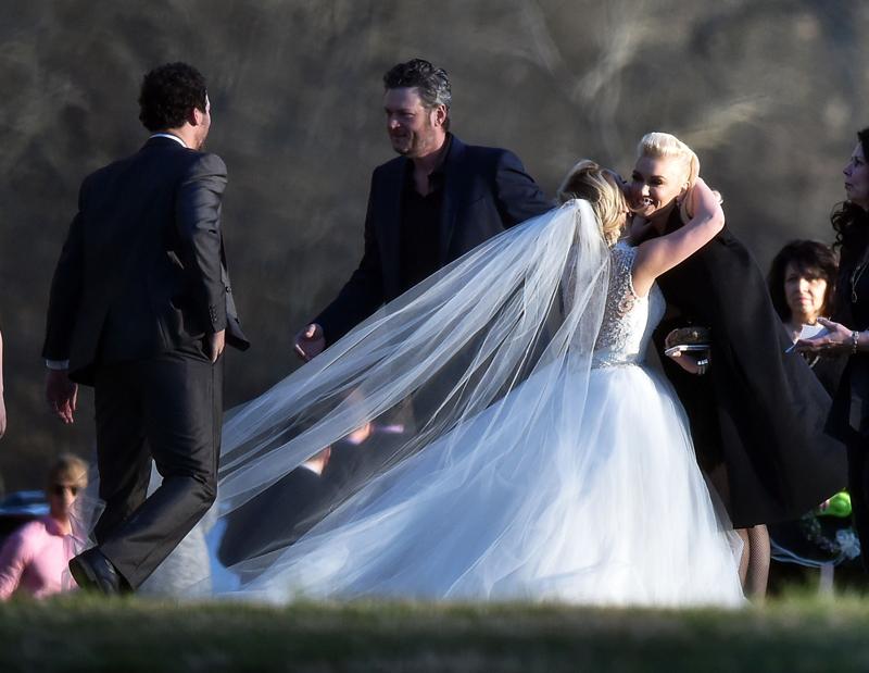 Blake Shelton Gwen Stefani Wedding The Voice