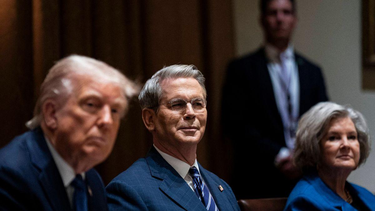 Photo of Donald Trump and Scott Bessent