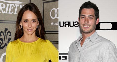 //jennifer love hewitt brian hallisay square getty