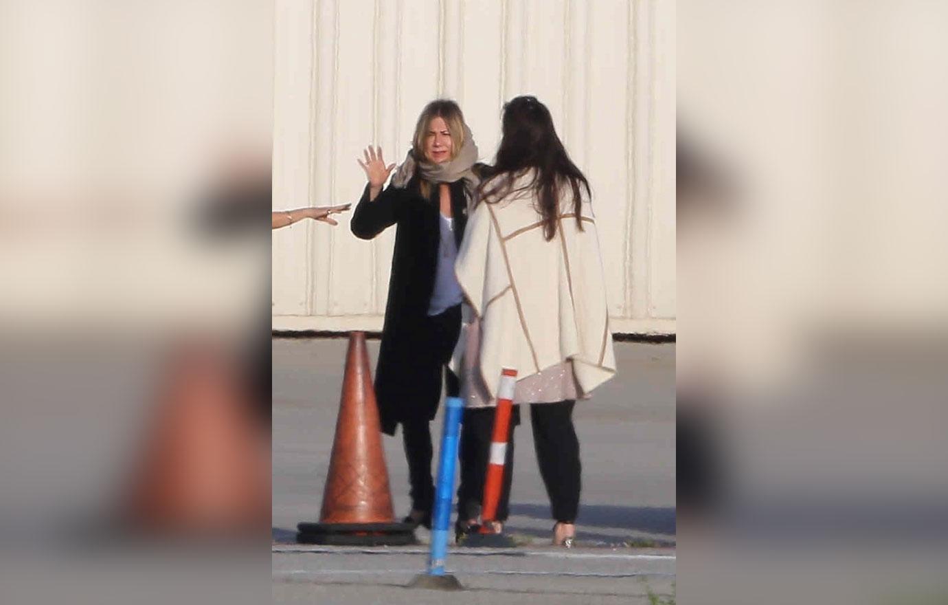 Jennifer Aniston Jets Away After Failing To Rekindle With Brad Pitt