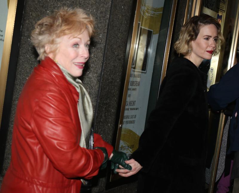 //holland taylor sarah paulson dating holding hands