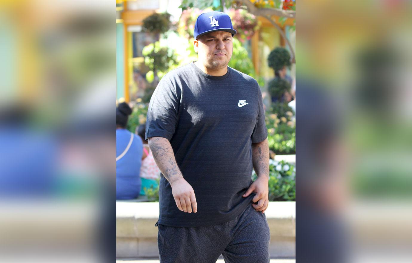 Rob Kardashian’s 15,000 Calorie Diet Has Him Headed For A Heart Attack