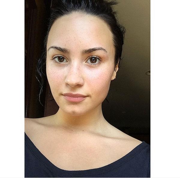 Baring It All! Demi Lovato Poses Nude For 'Vanity Fair' Photos & Video
