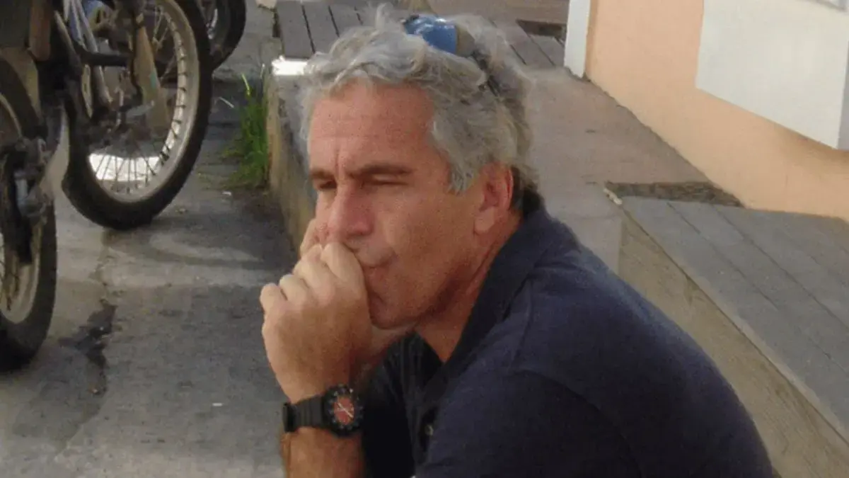 An Epstein survivor became emotional during a House Oversight Committee hearing.