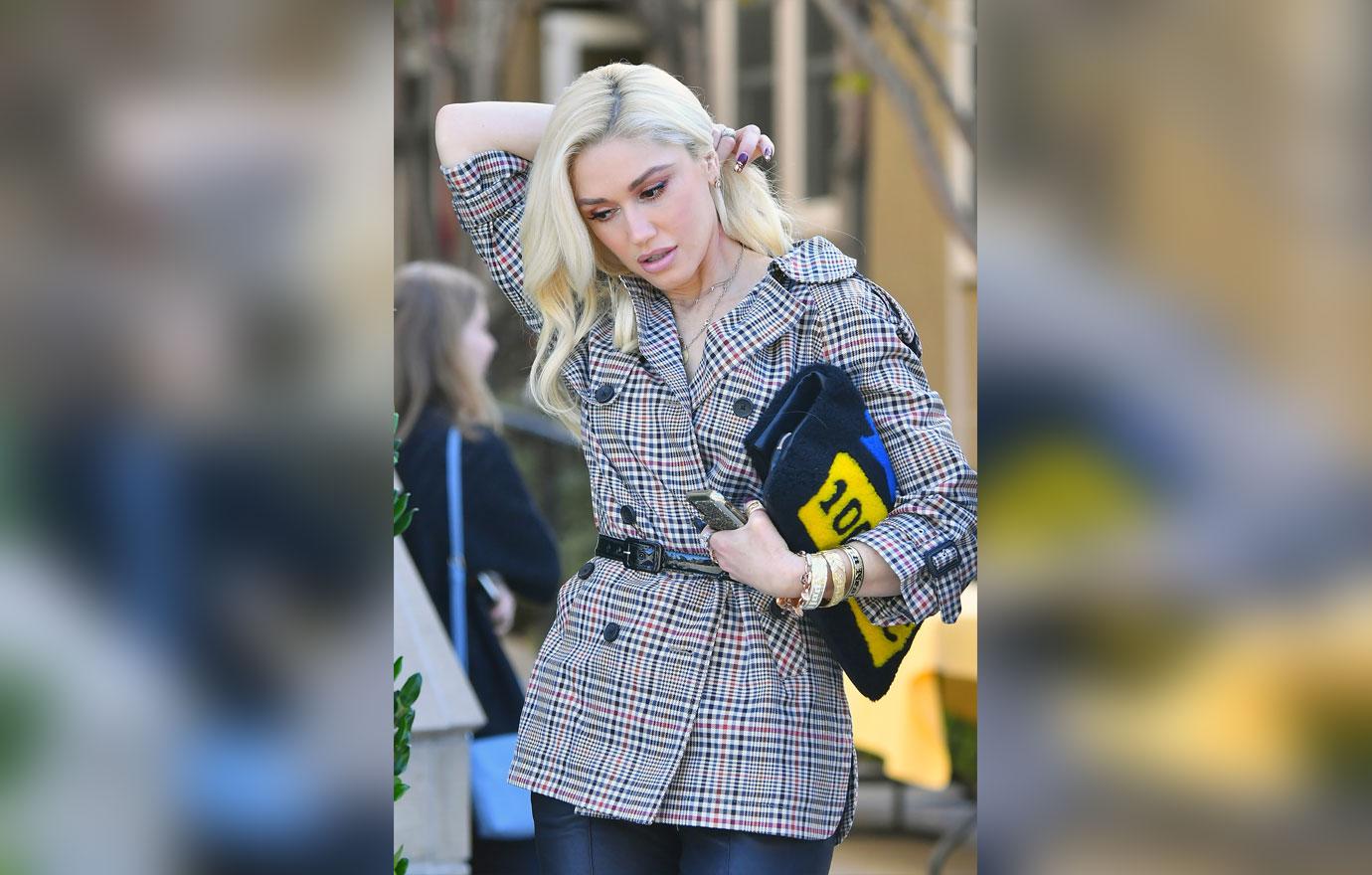 Gwen Stefani Has A Mystery Mark On Her Neck