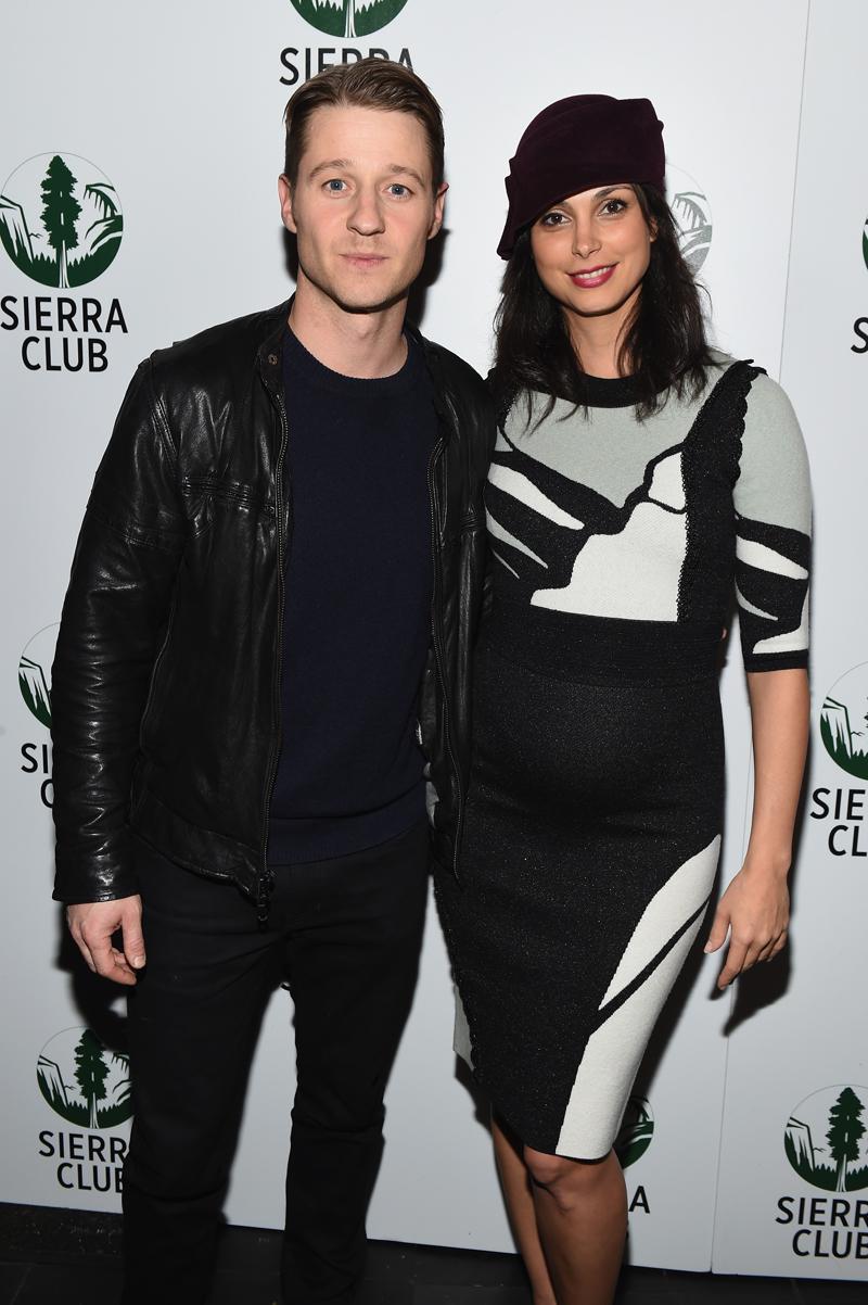 Benjamin McKenzie Morena Baccarin Dating Pregnant Red Carpet