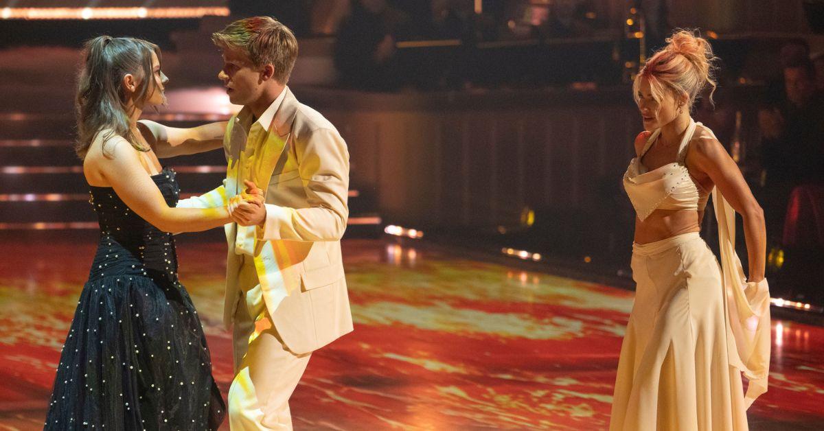 Photo of Bindi and Robert Irwin, Witney Carson