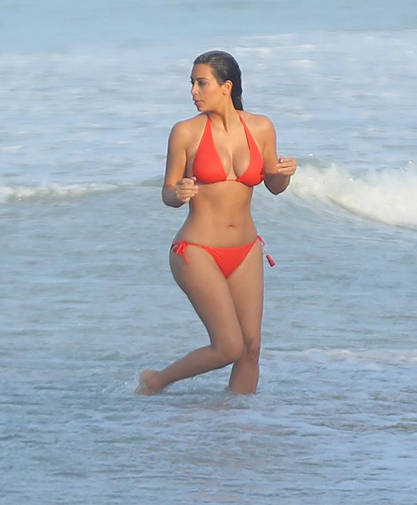 //kim kardashian pregnant plastic surgery pics