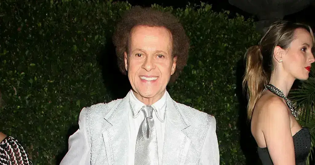 flex muscles over richard simmons riches