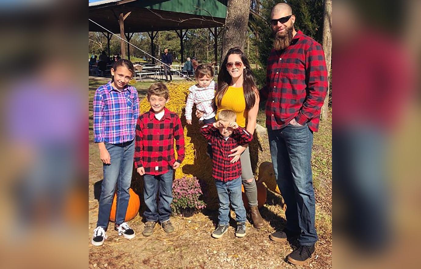 No Kids, No Problem! Jenelle & David Set Off For Vacation After Losing Custody