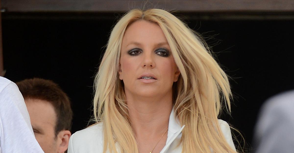 Britney Spears' Bra Comes Undone During Performance -- Watch the  Embarrassing Wardrobe Malfunction!