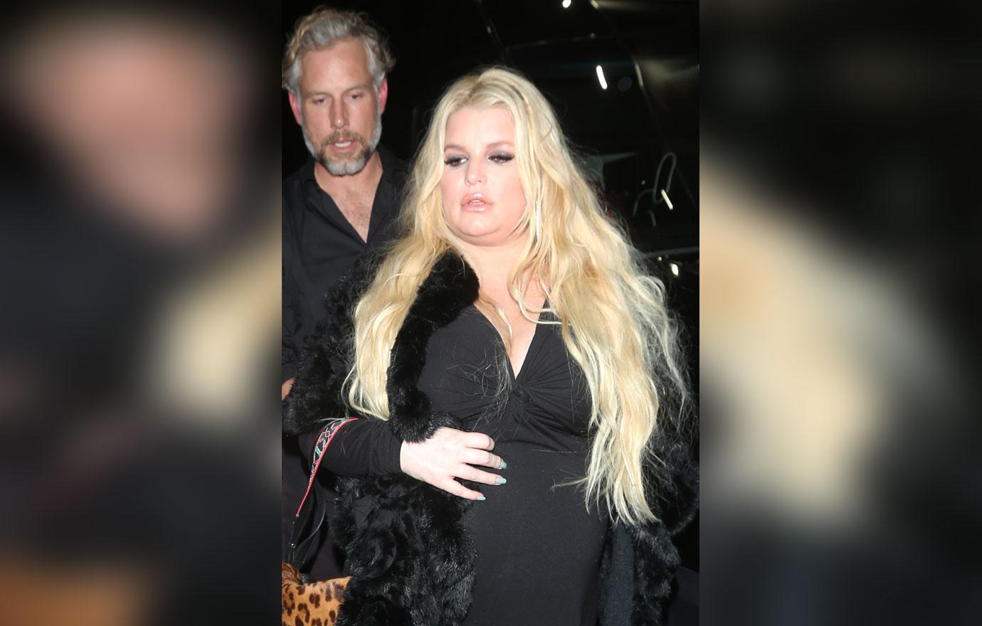 Jessica Simpson 'Couldn't Be Happier' for Ashlee Simpson's Pregnancy