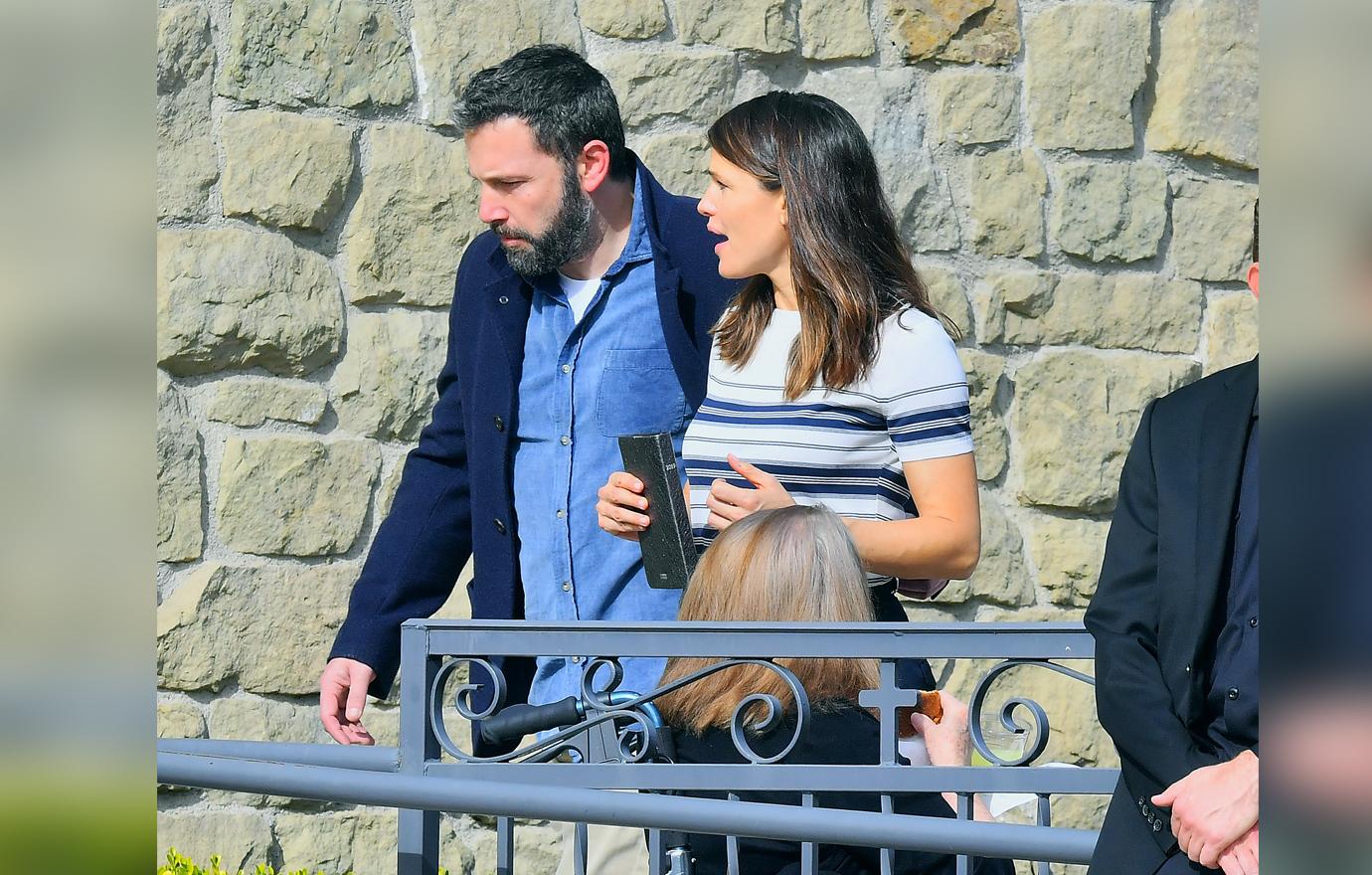 jennifer garner and ben affleck take kids to church