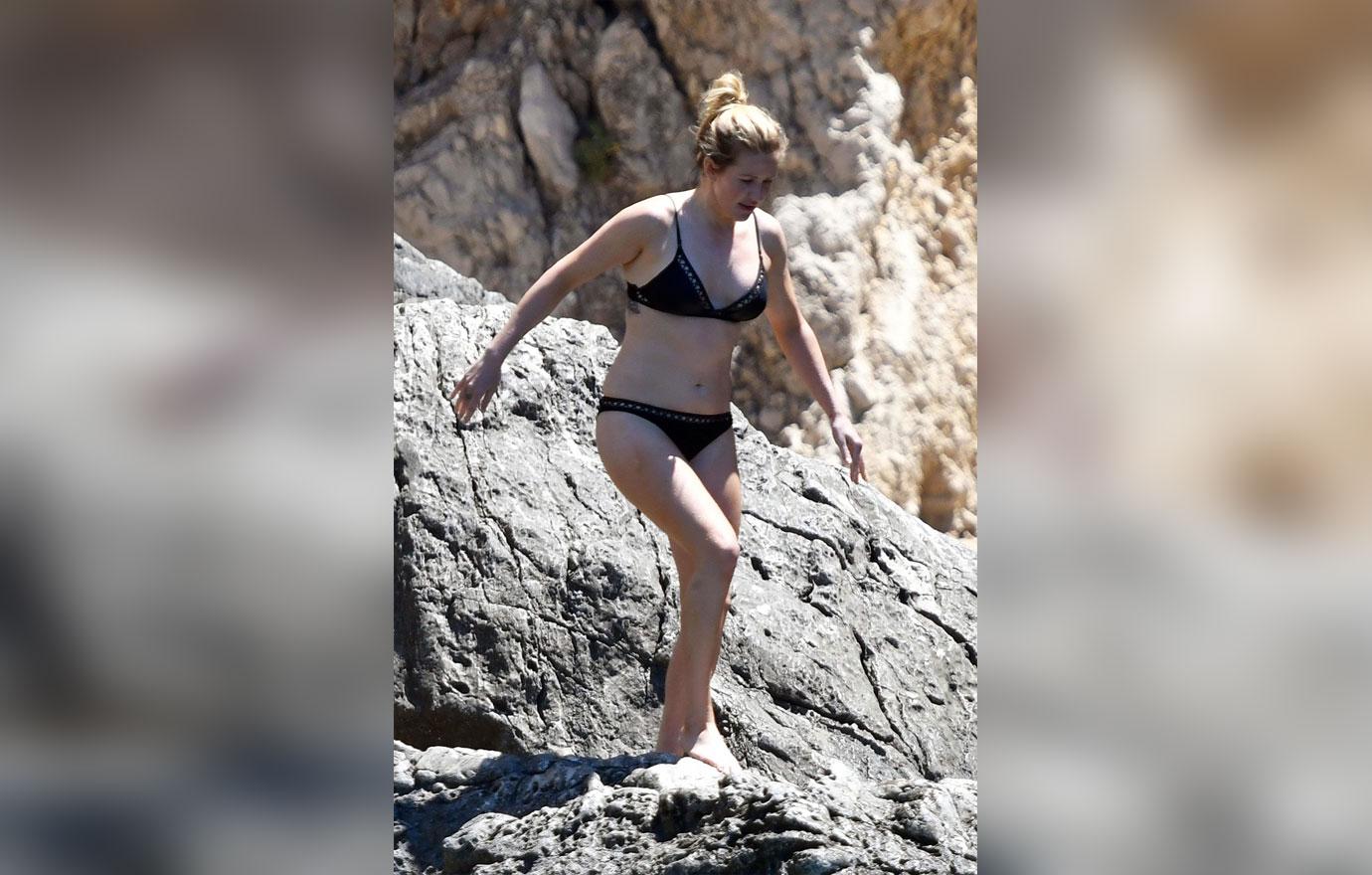 Singer Ellie Goulding Vacations With Boyfriend Caspar Jopling Bikini Pics