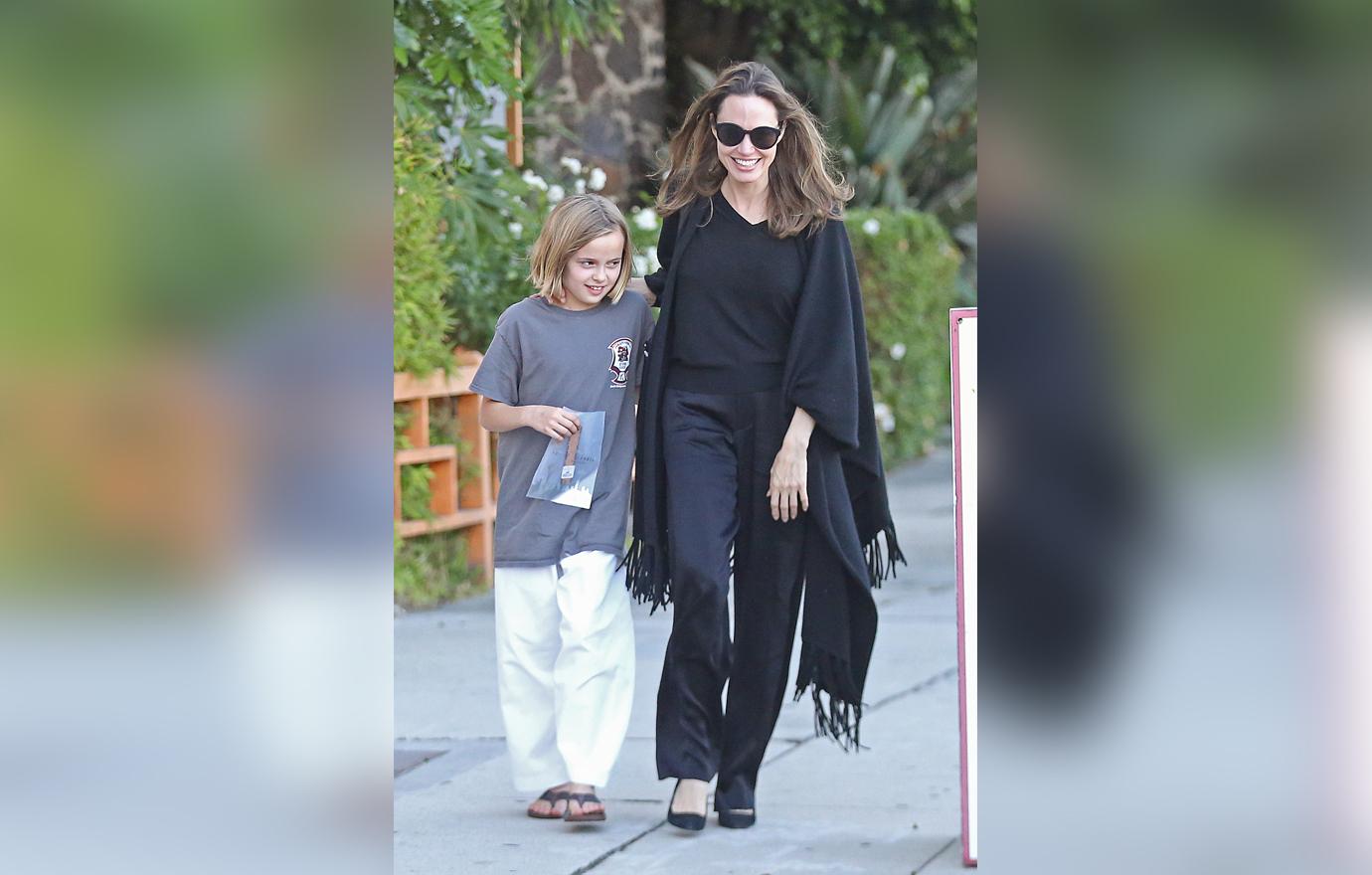 Angelina Jolie & Vivienne Jolie-Pitt Karate Class