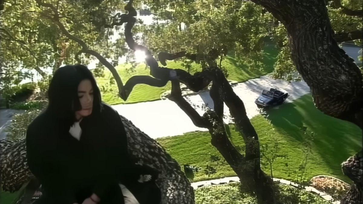 Photo of Michael Jackson on the Giving tree