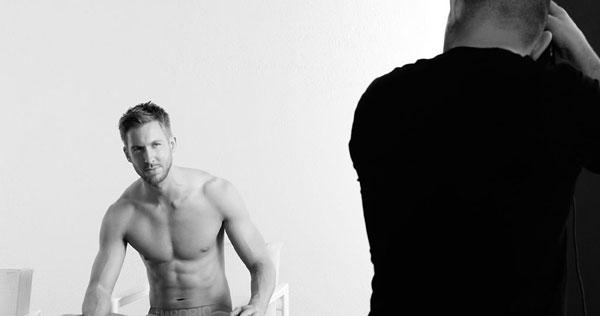 Taylor Swift and Calvin Harris to appear in Armani underwear campaign