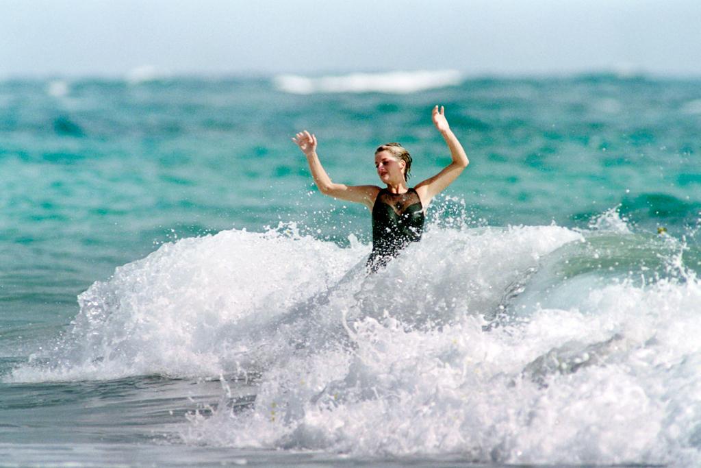 Princess Diana Death Anniversary Her Most Naked Moments