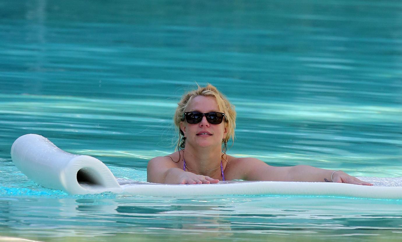 Britney Spears Bikini Birthday