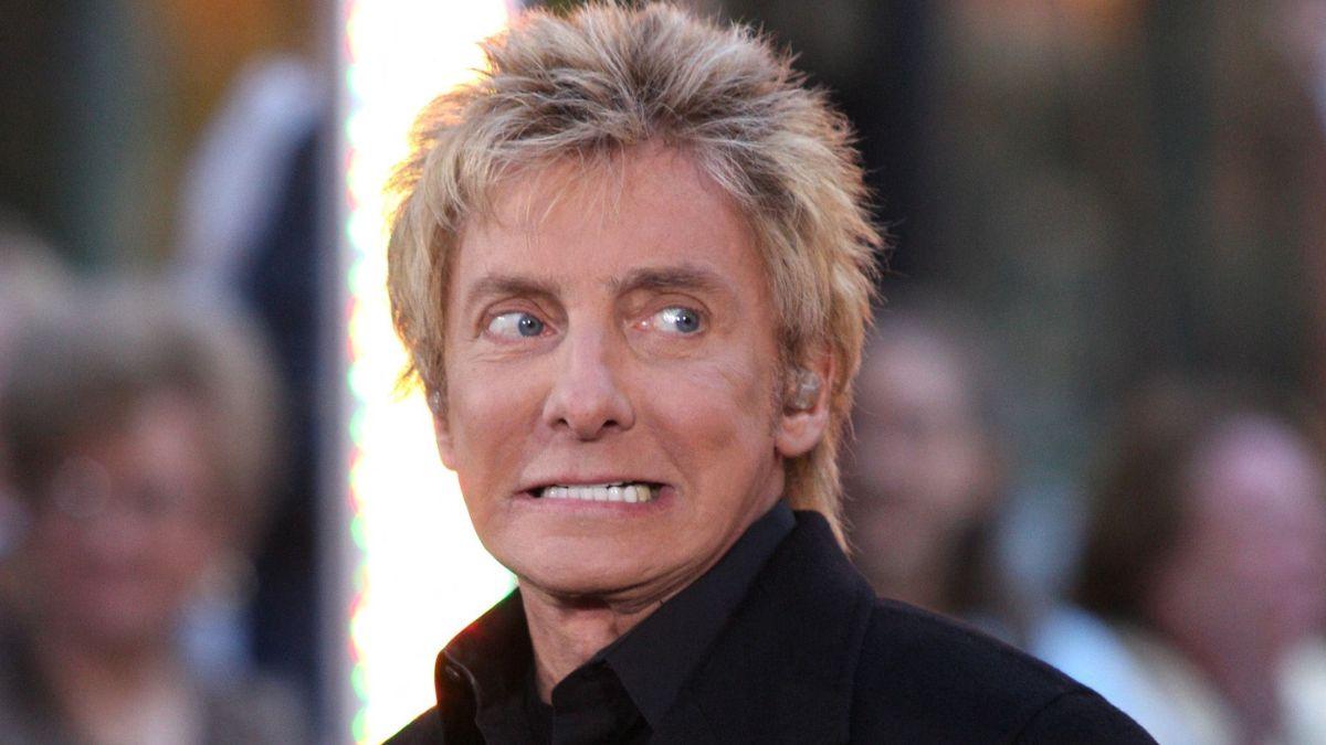 Barry Manilow married his former wife, Susan Deixler, in the 1960s.