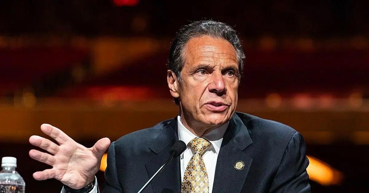 andrew cuomo ex aide claims he threatened smear his wife