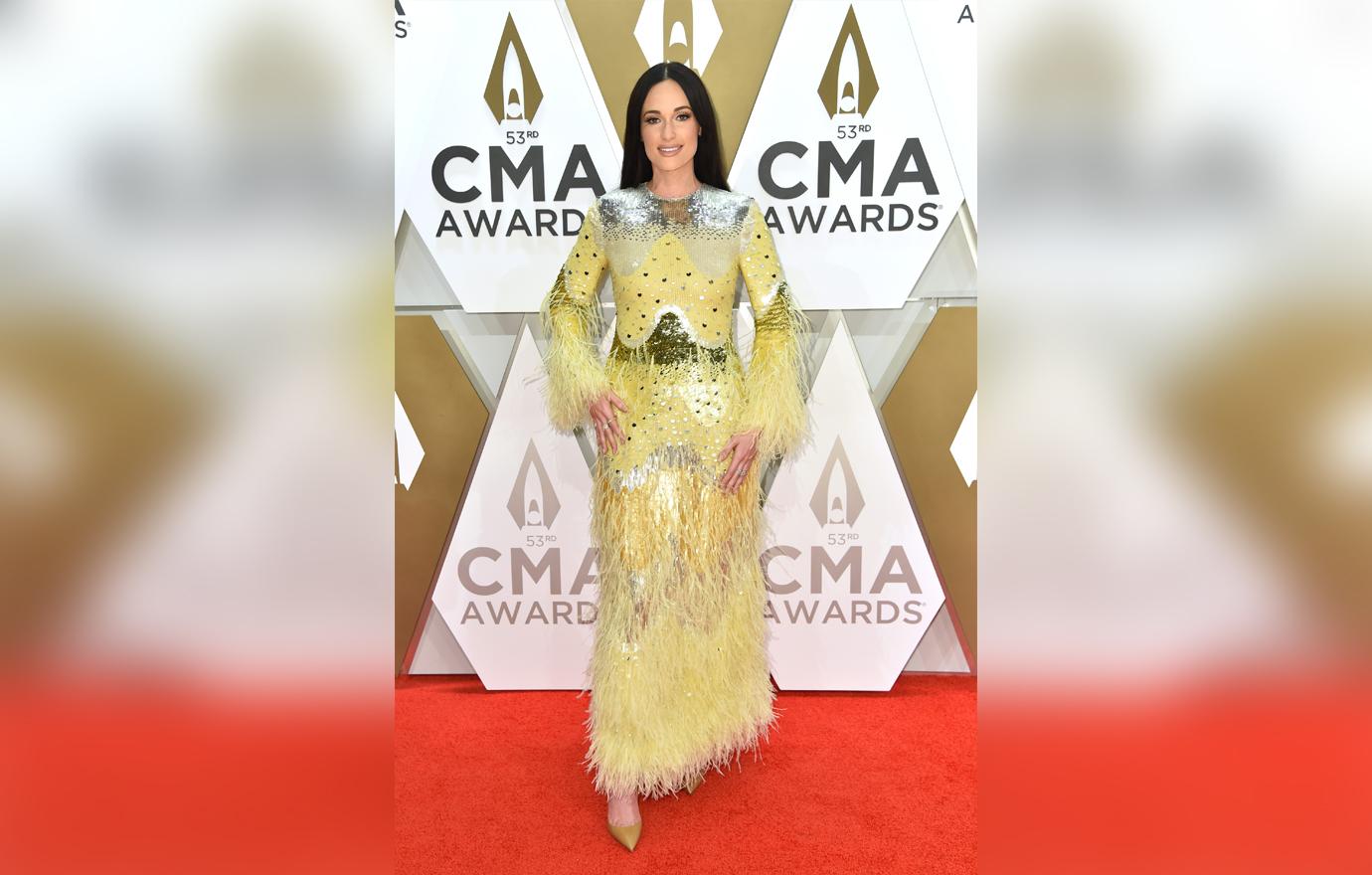 See All The Stars Y’all! Country Music Awards 2019 Red Carpet Celebrity Arrivals