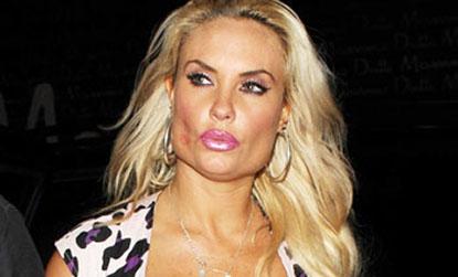 //coco _austin_nipslip_xposure_px