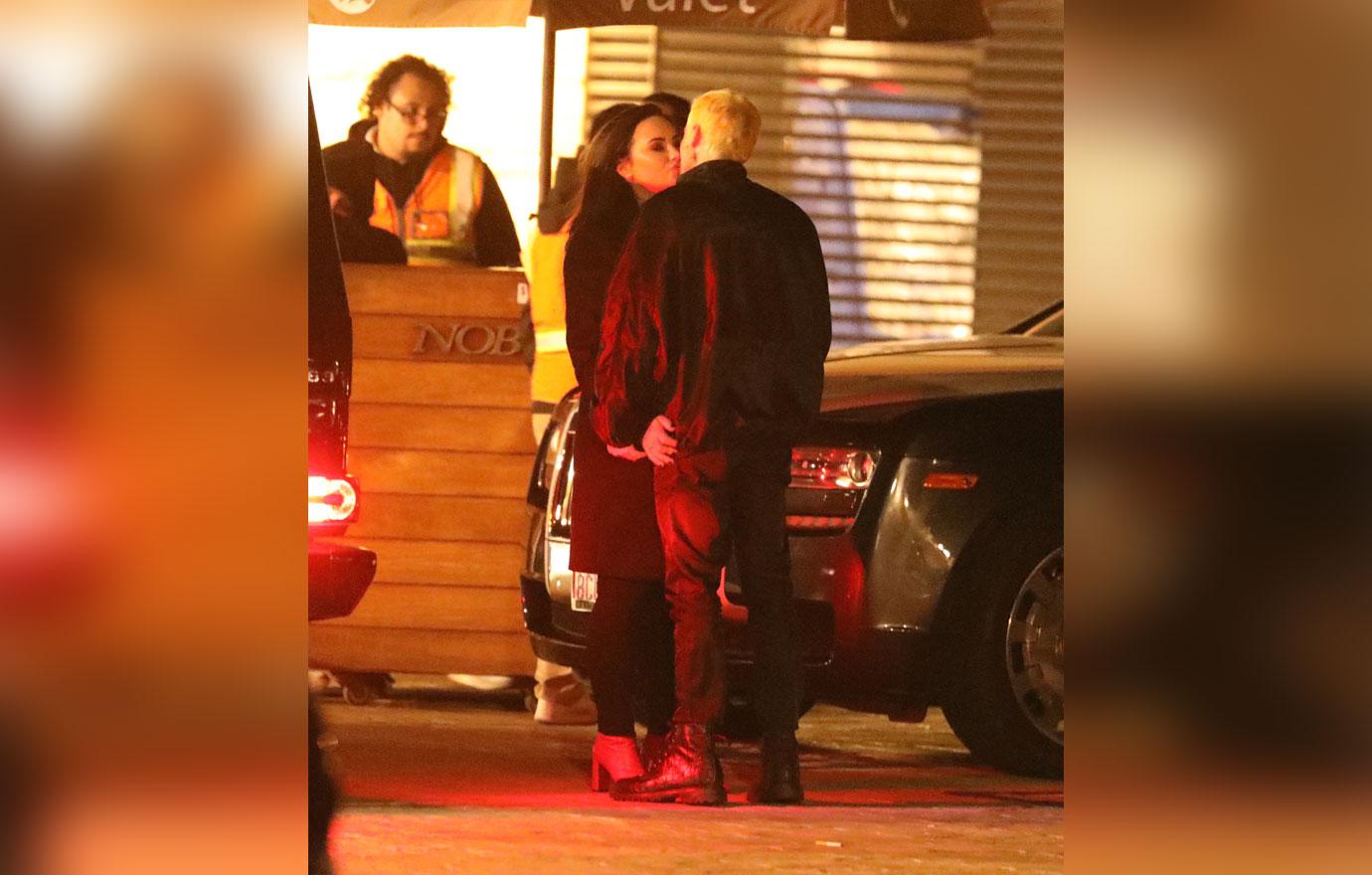 Demi Lovato Kissing Sober Boyfriend Henri Levy