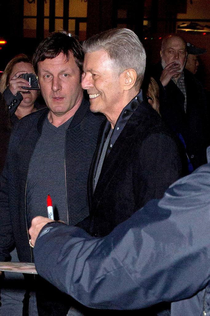 david-bowie-dead-cancer-battle-final-photos