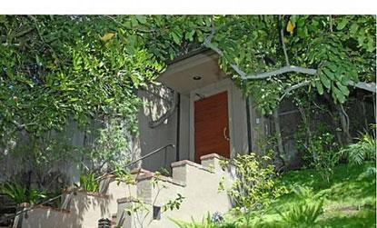 //ledge_front door x