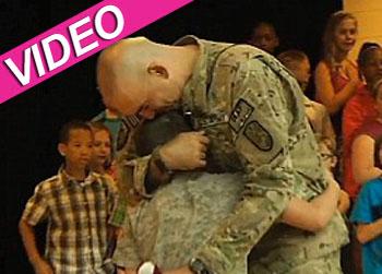 //soldier reunited son youtube