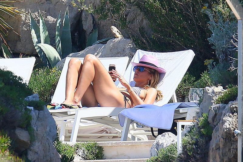 //heidi klum bikini body cannes vacation