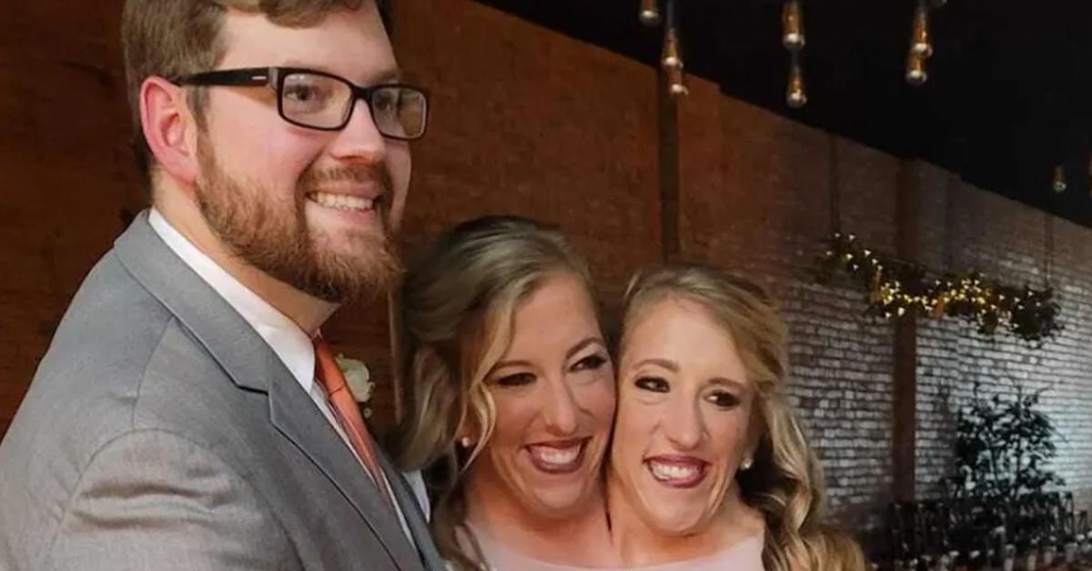 conjoined twin abby hensel husband josh did not father child with ex wife before wedding court dna