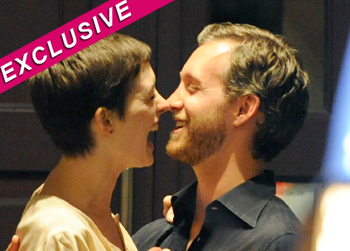 //anne hathaway happy fiance