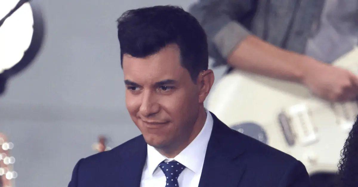 Photo of Tom Llamas