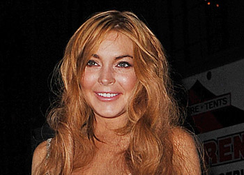 //pp_lohanhappy_splashnews