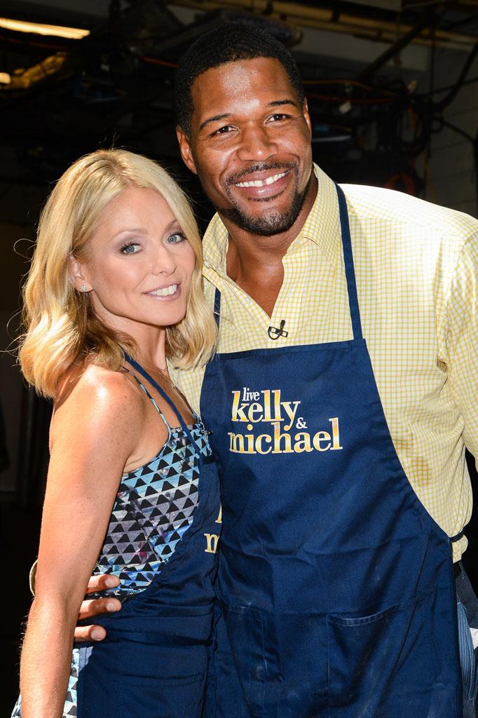 //Michael strahan kelly ripa feud live tell all