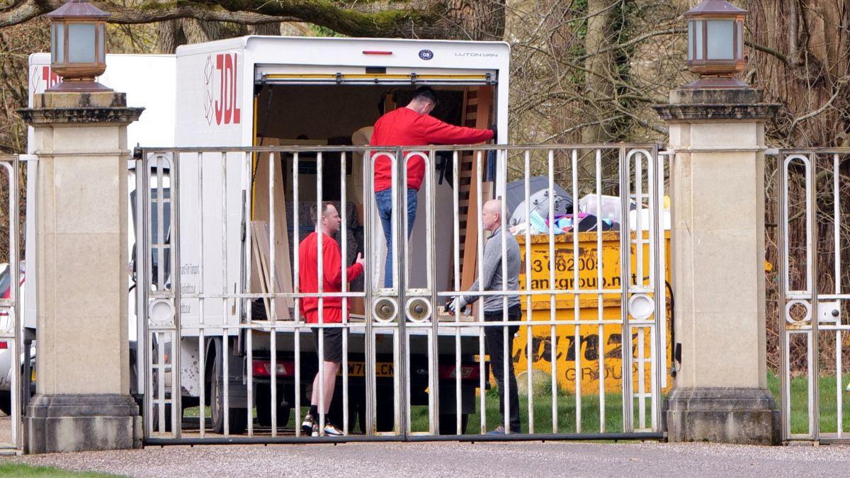 Photo of mover at the Royal Lodge