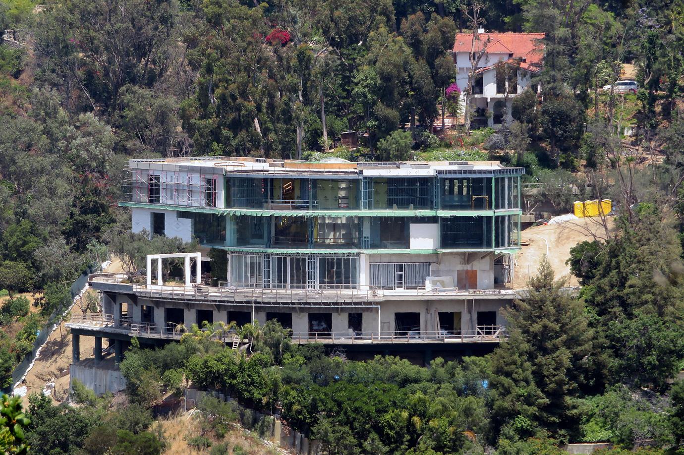 Mohamed Hadid Bel Air Mansion Fight