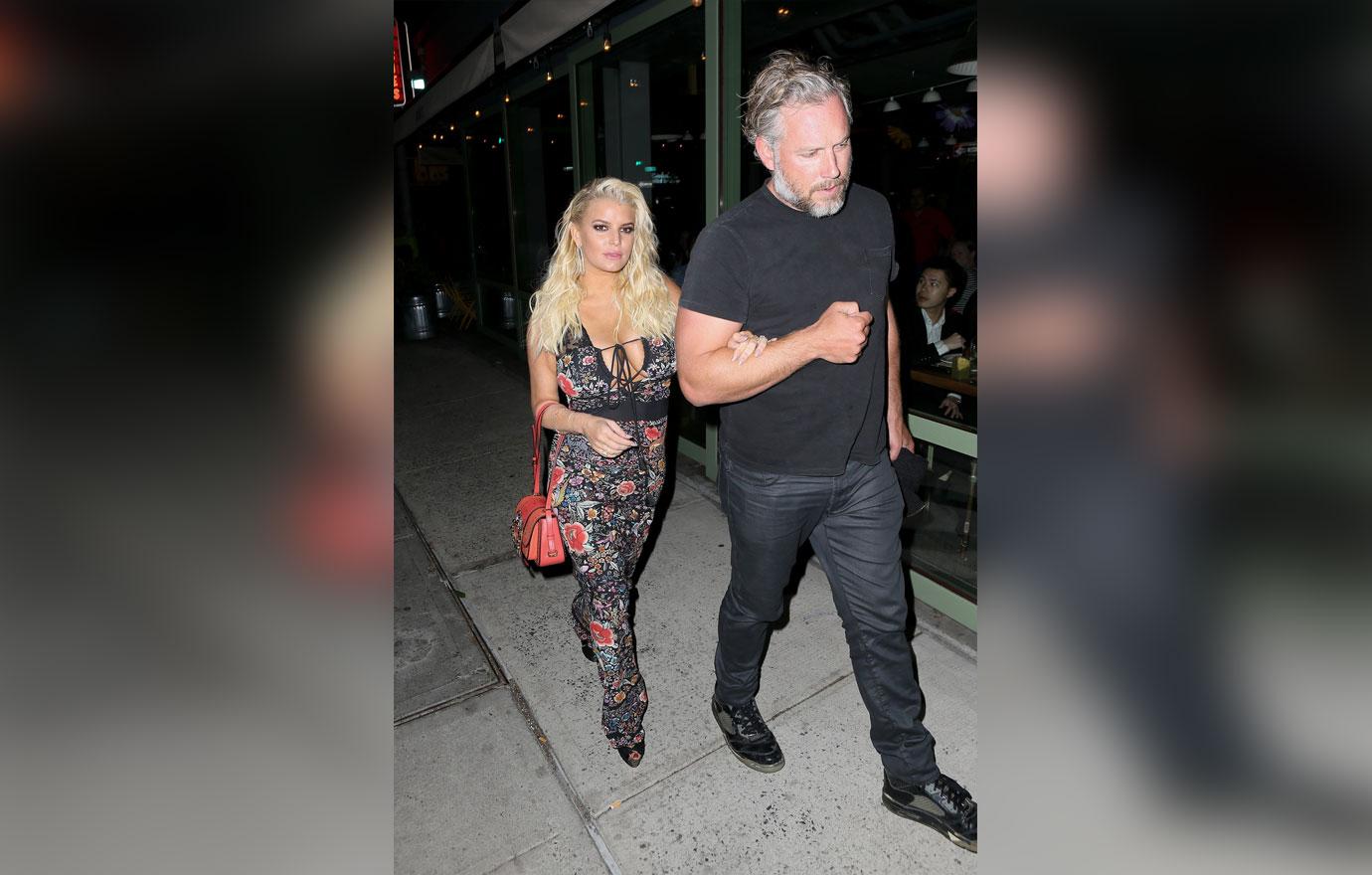 //jessica simpson boobs dress eric johnson